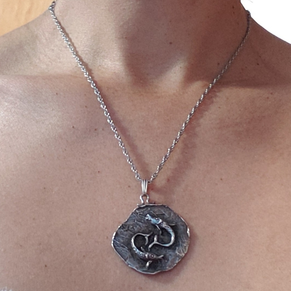 Sterling Silver 925 necklace with Fish Sculture pendant.  Vintage look